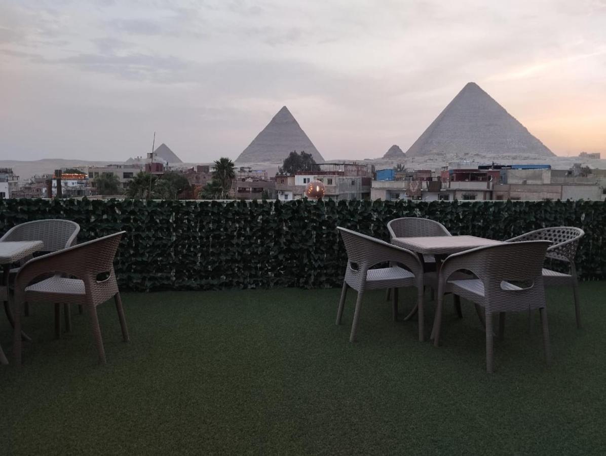 Three Golden Pyramids Bed & Breakfast Cairo Exterior foto