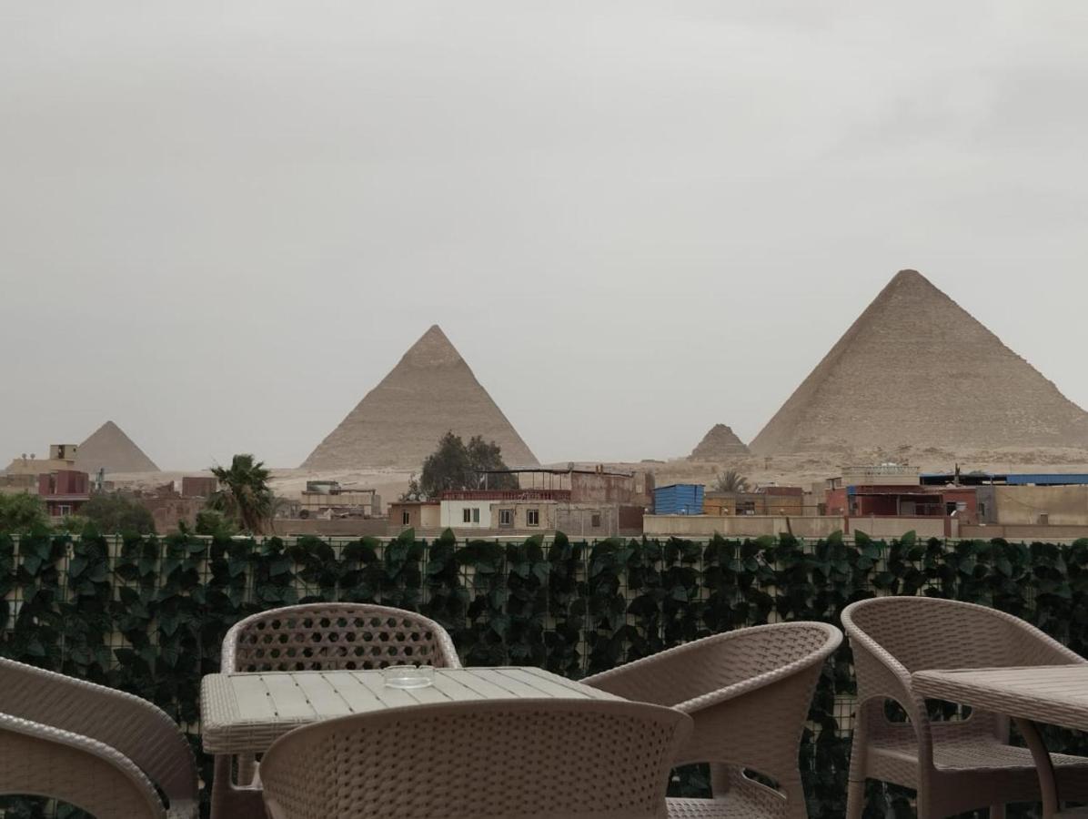 Three Golden Pyramids Bed & Breakfast Cairo Exterior foto